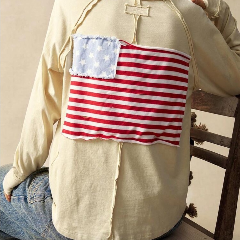 Boho Cream Long-Sleeve 100% Cotton Top - U. S. Flag on Back - Picture 3 of 12